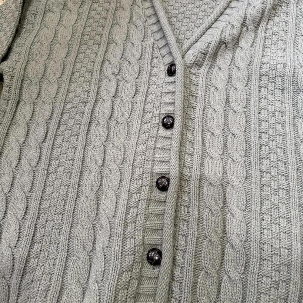 Vintage White Stag 100% acrylic cable knit cardigan - Picture 3 of 6